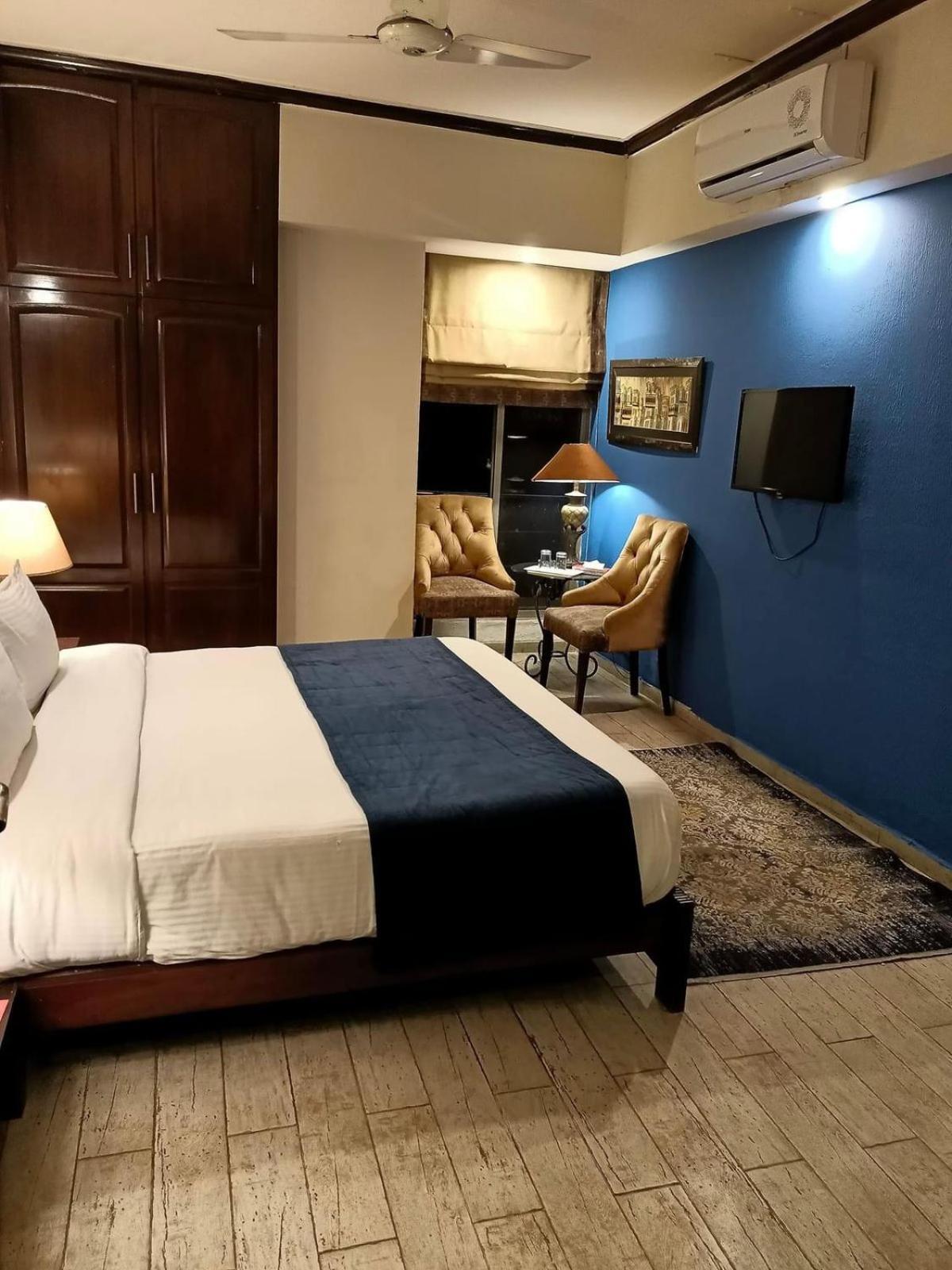 Maisonette Hotel & Apartments Lahore Exteriér fotografie