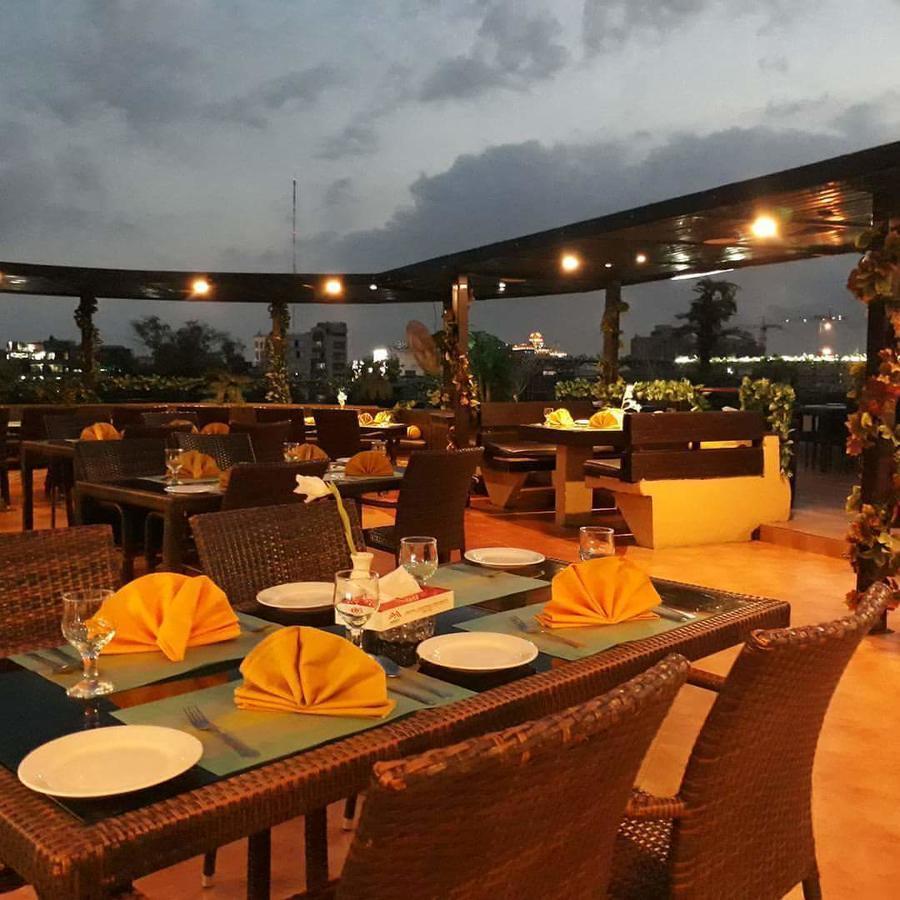Maisonette Hotel & Apartments Lahore Exteriér fotografie