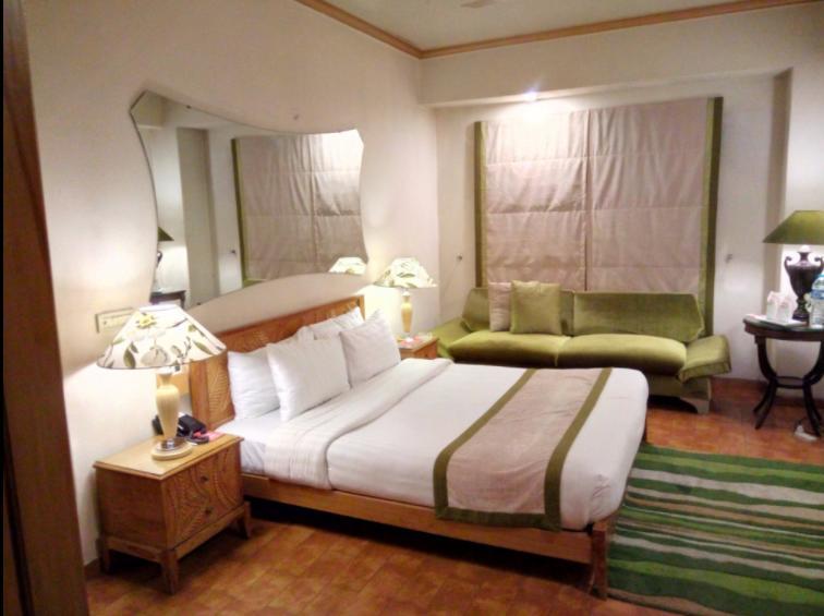 Maisonette Hotel & Apartments Lahore Exteriér fotografie